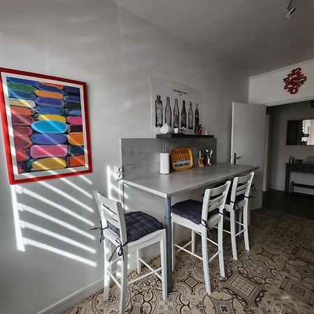 Appartement Quai Ouest, Vue Entree Port, Stationnement Gratuit, Lits Faits Pour Votre Arrivee, Serviettes De Toilettes Fournies ディエップ エクステリア 写真