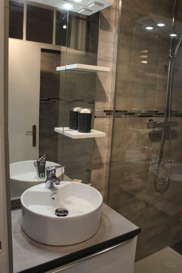 Appartement Quai Ouest, Vue Entree Port, Stationnement Gratuit, Lits Faits Pour Votre Arrivee, Serviettes De Toilettes Fournies ディエップ エクステリア 写真