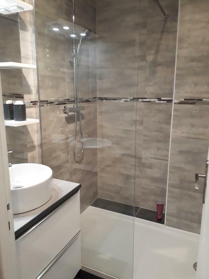 Appartement Quai Ouest, Vue Entree Port, Stationnement Gratuit, Lits Faits Pour Votre Arrivee, Serviettes De Toilettes Fournies ディエップ エクステリア 写真
